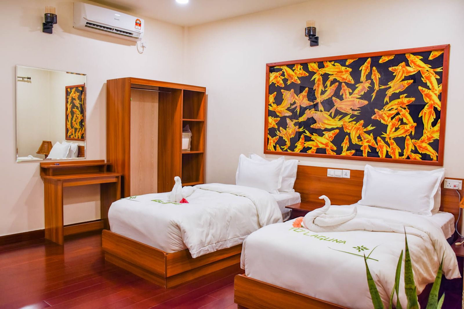 Twin Bedroom